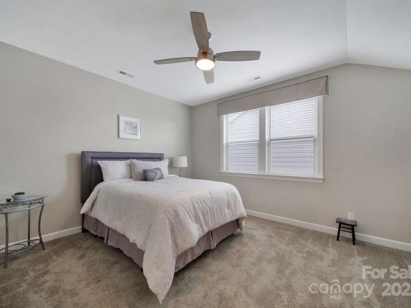 537 Lincoln Quarters Lane, Fort Mill, SC 29708.  MLS# CAR4276928, YatesRealty ID 24559. 