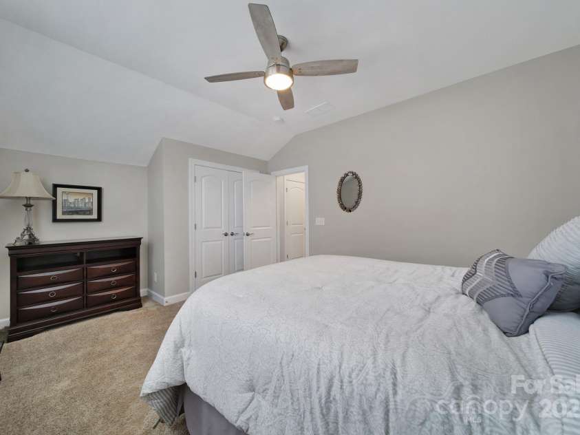 537 Lincoln Quarters Lane, Fort Mill, SC 29708.  MLS# CAR4276928, YatesRealty ID 24559. 