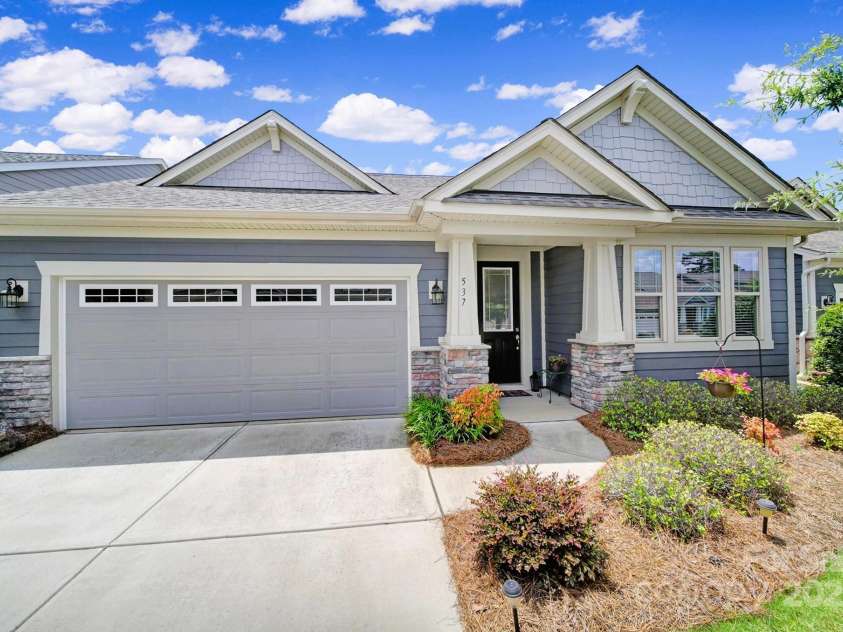 537 Lincoln Quarters Lane, Fort Mill, SC 29708.  MLS# CAR4276928, YatesRealty ID 24559. 