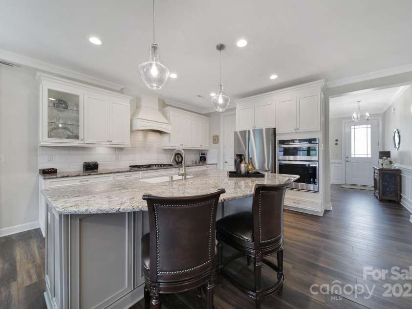 537 Lincoln Quarters Lane, Fort Mill, SC 29708.  MLS# CAR4276928, YatesRealty ID 24559. 