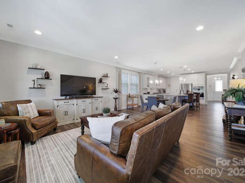 537 Lincoln Quarters Lane, Fort Mill, SC 29708.  MLS# CAR4276928, YatesRealty ID 24559. 