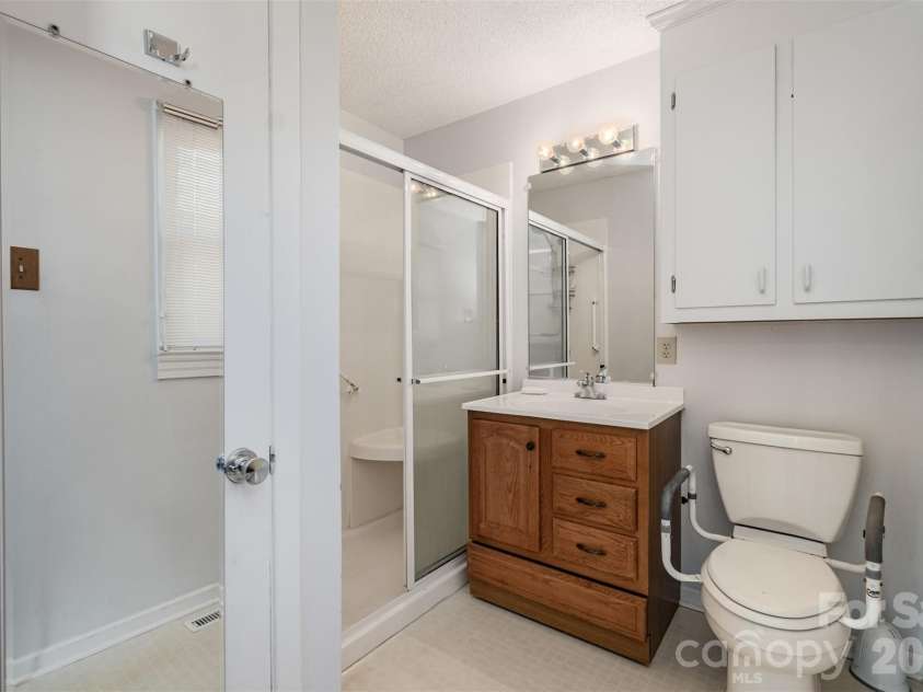830 Magnolia Street, Mooresville, NC 28115.  MLS# CAR4328561, YatesRealty ID 2456. 