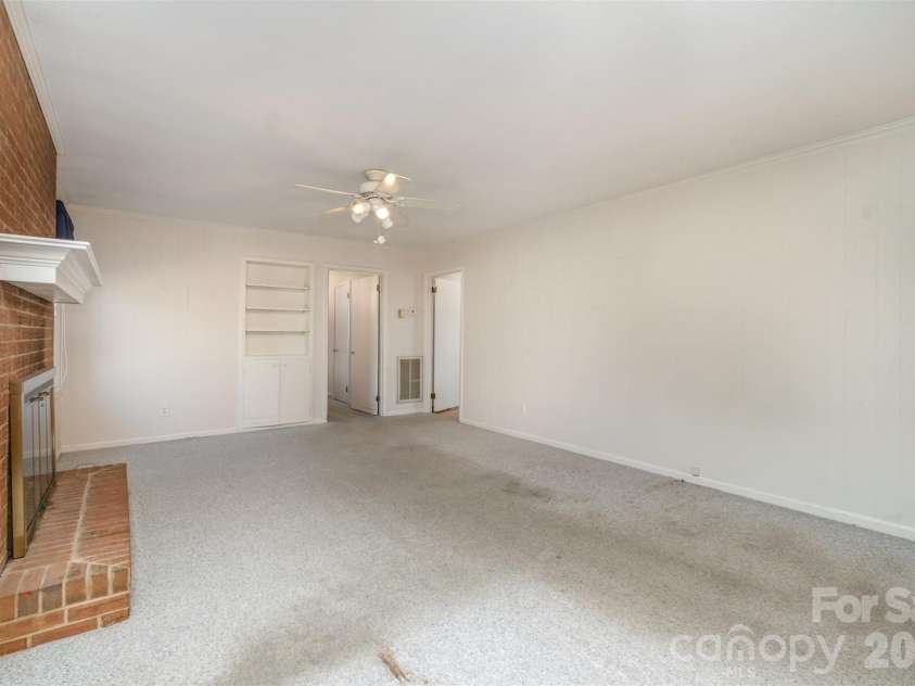 830 Magnolia Street, Mooresville, NC 28115.  MLS# CAR4328561, YatesRealty ID 2456. 