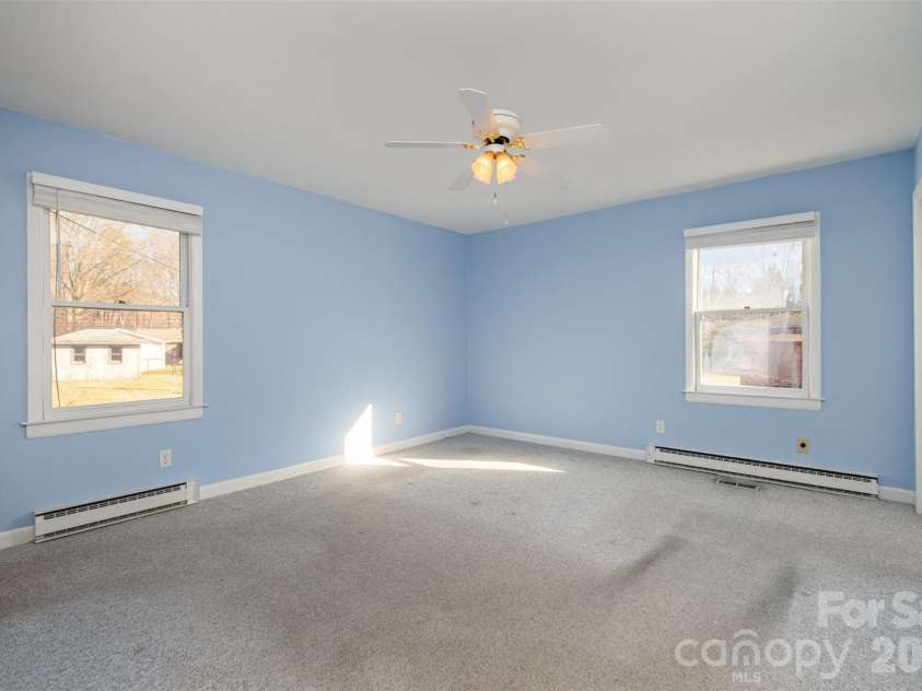 830 Magnolia Street, Mooresville, NC 28115.  MLS# CAR4328561, YatesRealty ID 2456. 