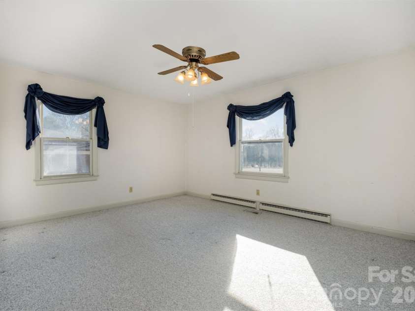 830 Magnolia Street, Mooresville, NC 28115.  MLS# CAR4328561, YatesRealty ID 2456. 