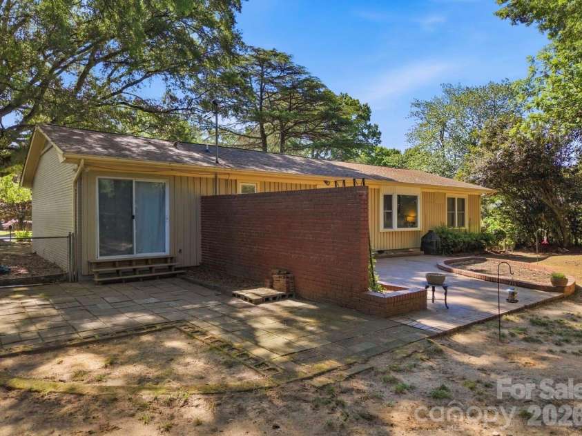 248 Mccoy Road, Salisbury, NC 28144.  MLS# CAR4375211, YatesRealty ID 24560. 