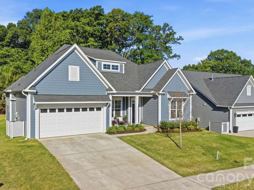 159 Wescot Drive, Concord, NC 28027.  MLS# CAR4375662, YatesRealty ID 24561. 