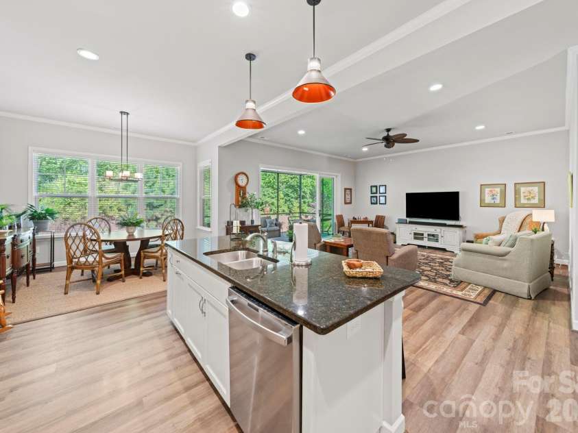 159 Wescot Drive, Concord, NC 28027.  MLS# CAR4375662, YatesRealty ID 24561. 