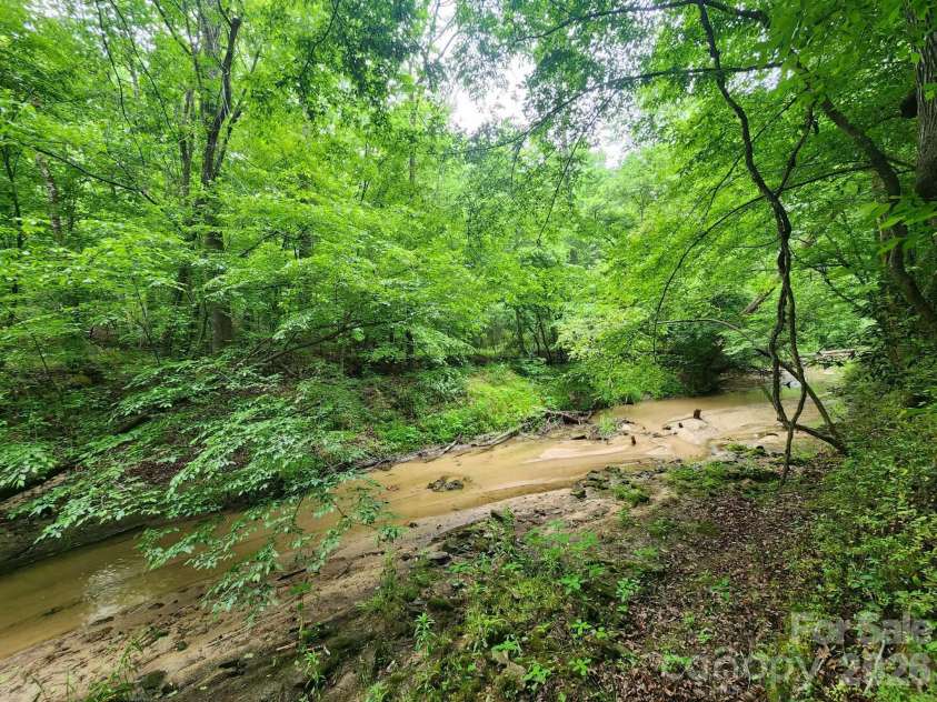 3021 Davis Park Road, Gastonia, NC 28052.  MLS# CAR4380027, YatesRealty ID 24563. 
