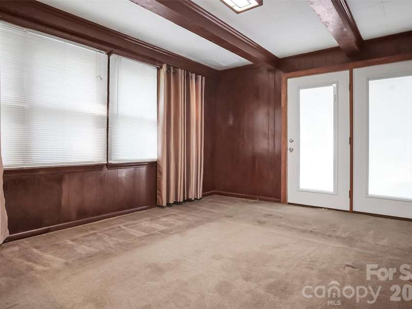 3021 Davis Park Road, Gastonia, NC 28052.  MLS# CAR4380027, YatesRealty ID 24563. Bonus/ flex room