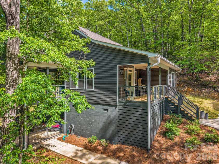 737 Melrose Mountain Road, Tryon, NC 28782.  MLS# CAR4380872, YatesRealty ID 24564. 
