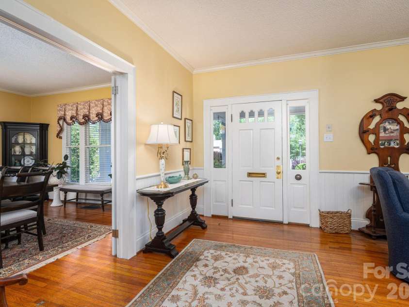 314 Cedar Street, Lincolnton, NC 28092.  MLS# CAR4381712, YatesRealty ID 24565. Entryway