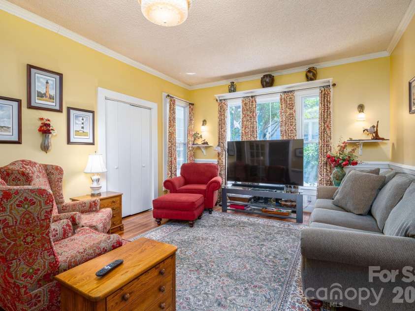 314 Cedar Street, Lincolnton, NC 28092.  MLS# CAR4381712, YatesRealty ID 24565. Primary Bedroom/Used as a den