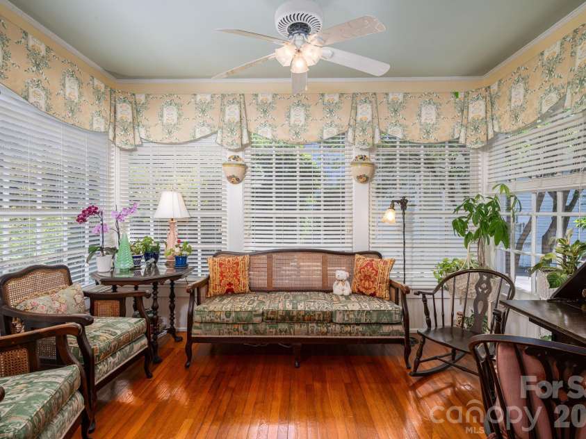 314 Cedar Street, Lincolnton, NC 28092.  MLS# CAR4381712, YatesRealty ID 24565. Sunroom/Sitting