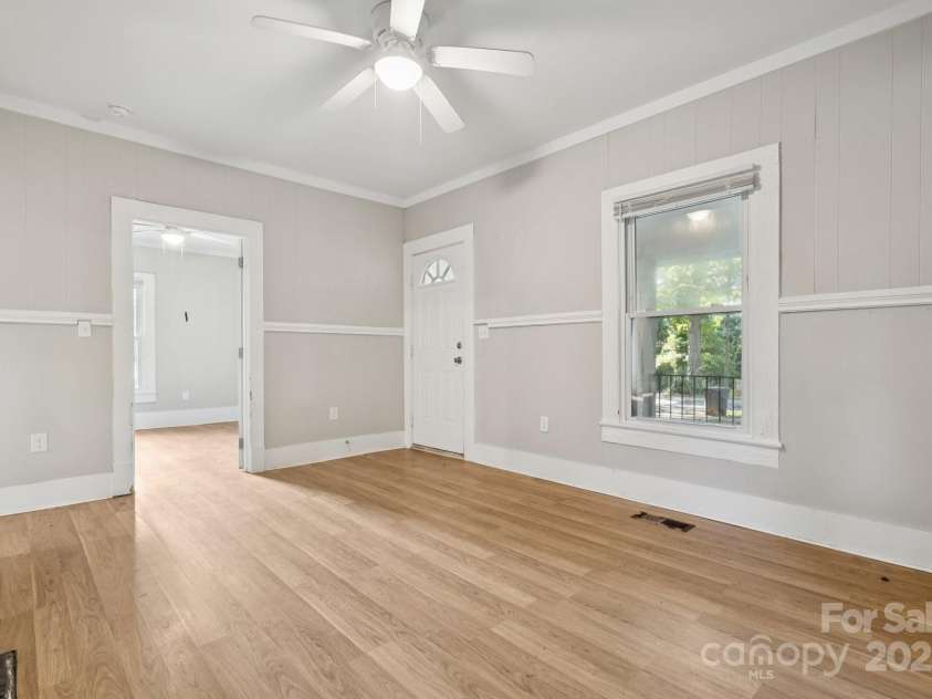 709 Front Street, Statesville, NC 28677.  MLS# CAR4279239, YatesRealty ID 24565. 