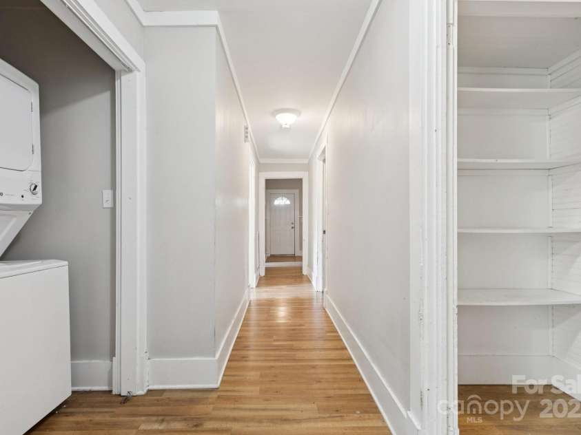 709 Front Street, Statesville, NC 28677.  MLS# CAR4279239, YatesRealty ID 24565. 