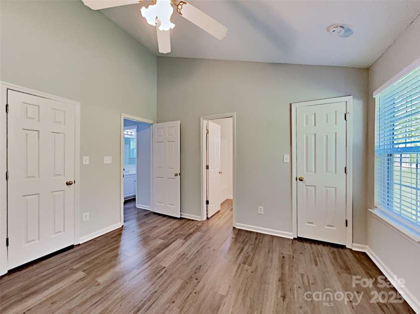 4328 Frank Vance Road, Charlotte, NC 28216.  MLS# CAR4267796, YatesRealty ID 24566. 