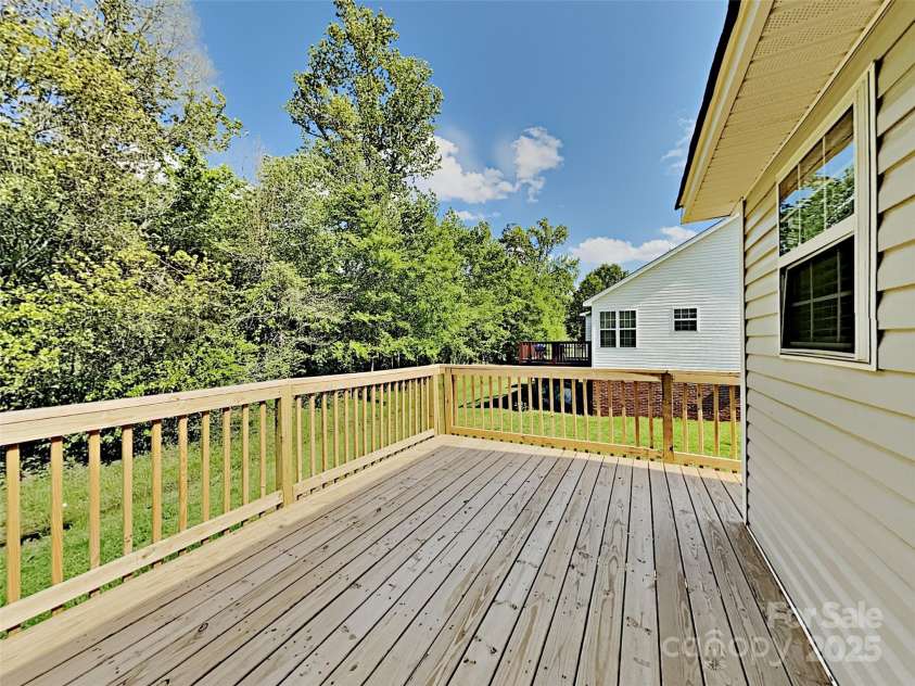 4328 Frank Vance Road, Charlotte, NC 28216.  MLS# CAR4267796, YatesRealty ID 24566. 