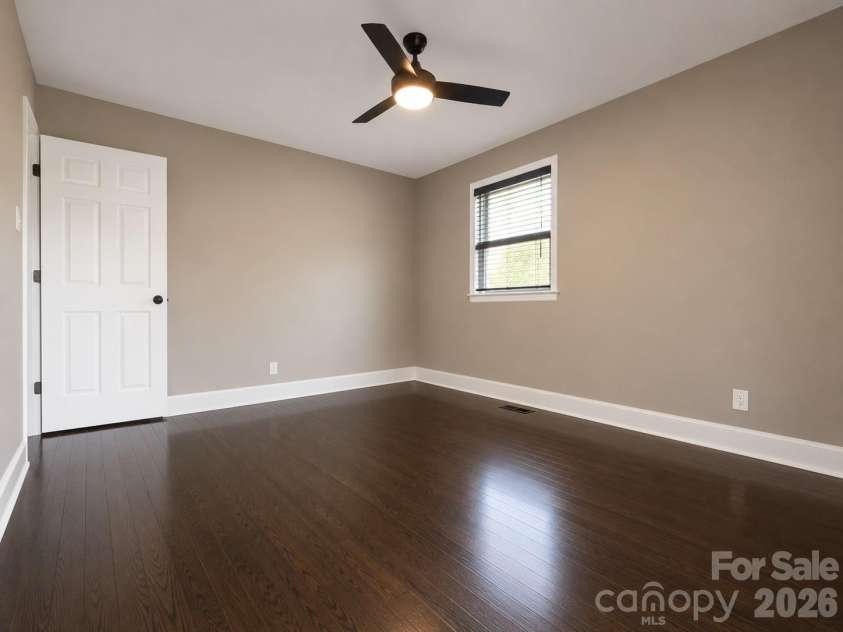 7113 Sterncrest Place, Charlotte, NC 28210.  MLS# CAR4402347, YatesRealty ID 24566. 