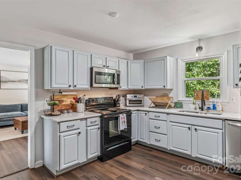 207 Jacksons Run, Morganton, NC 28655.  MLS# CAR4279298, YatesRealty ID 24567. 