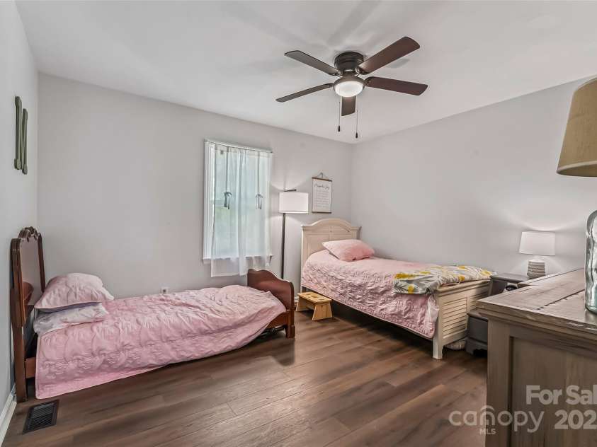 207 Jacksons Run, Morganton, NC 28655.  MLS# CAR4279298, YatesRealty ID 24567. 