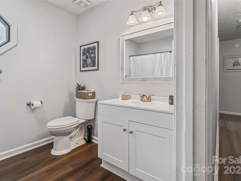 207 Jacksons Run, Morganton, NC 28655.  MLS# CAR4279298, YatesRealty ID 24567. 