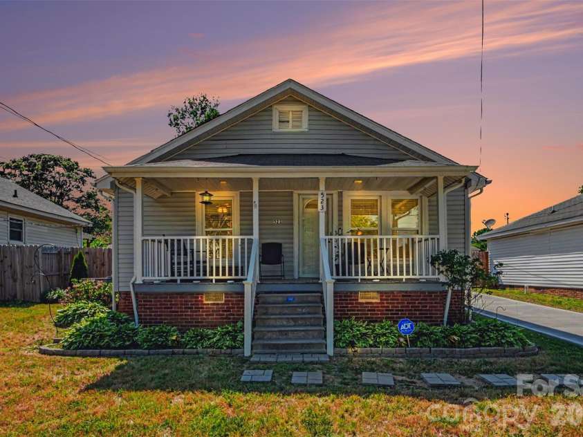 523 Patterson Avenue, Kannapolis, NC 28083.  MLS# CAR4384336, YatesRealty ID 24568. 