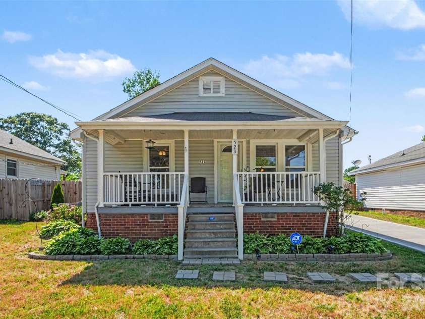 523 Patterson Avenue, Kannapolis, NC 28083.  MLS# CAR4384336, YatesRealty ID 24568. 