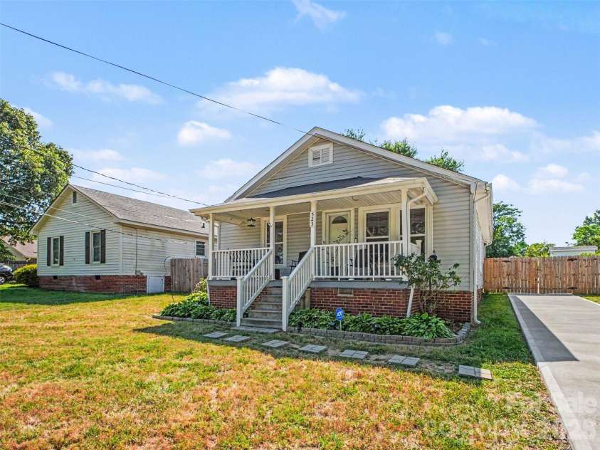 523 Patterson Avenue, Kannapolis, NC 28083.  MLS# CAR4384336, YatesRealty ID 24568. 