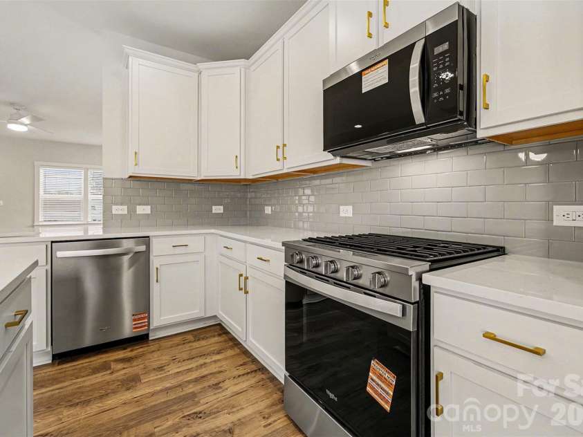 4768 Americana Avenue, Charlotte, NC 28215.  MLS# CAR4342120, YatesRealty ID 2457. 