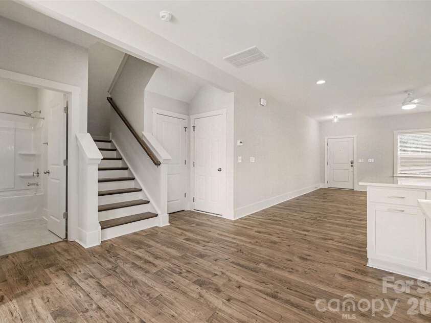 4768 Americana Avenue, Charlotte, NC 28215.  MLS# CAR4342120, YatesRealty ID 2457. 
