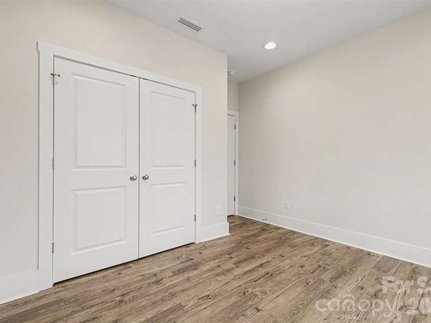 4768 Americana Avenue, Charlotte, NC 28215.  MLS# CAR4342120, YatesRealty ID 2457. 