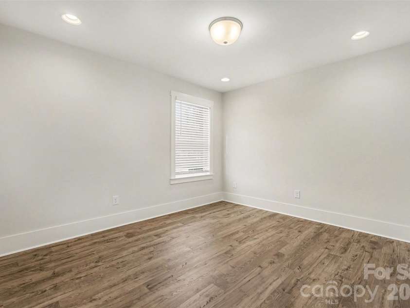 4768 Americana Avenue, Charlotte, NC 28215.  MLS# CAR4342120, YatesRealty ID 2457. 