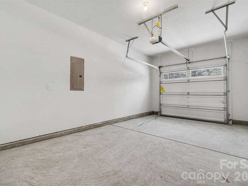4768 Americana Avenue, Charlotte, NC 28215.  MLS# CAR4342120, YatesRealty ID 2457. 