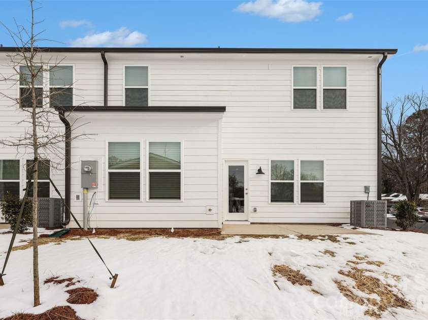 4768 Americana Avenue, Charlotte, NC 28215.  MLS# CAR4342120, YatesRealty ID 2457. 