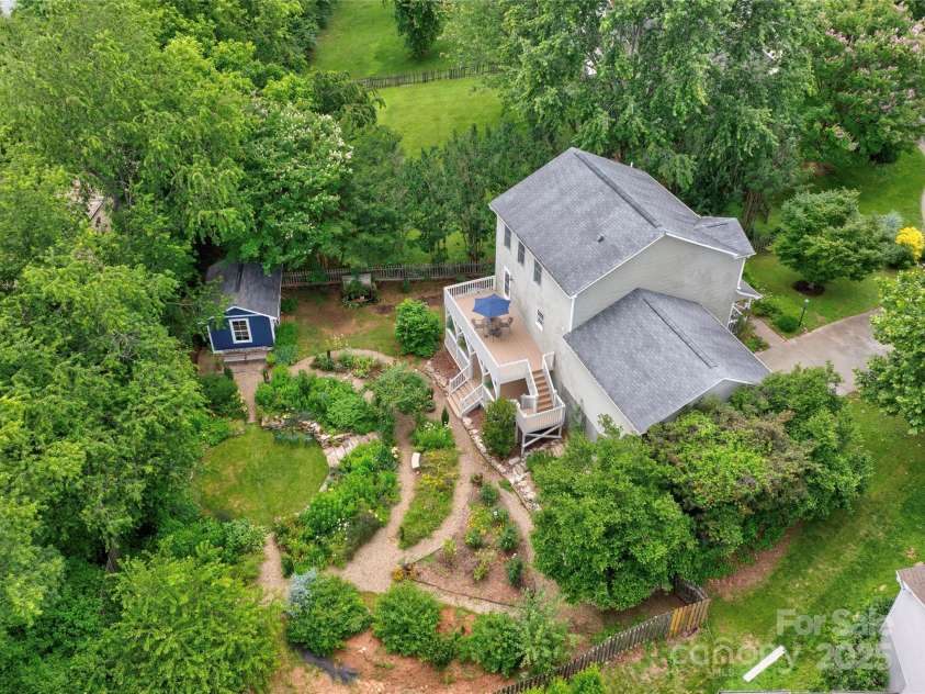 7 Mill Stone Drive, Asheville, NC 28803.  MLS# CAR4267666, YatesRealty ID 24570. 