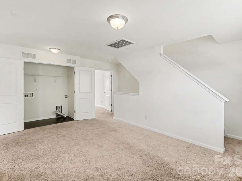 2828 San Saba Street, Charlotte, NC 28214.  MLS# CAR4373803, YatesRealty ID 24571. 2nd Floor Loft