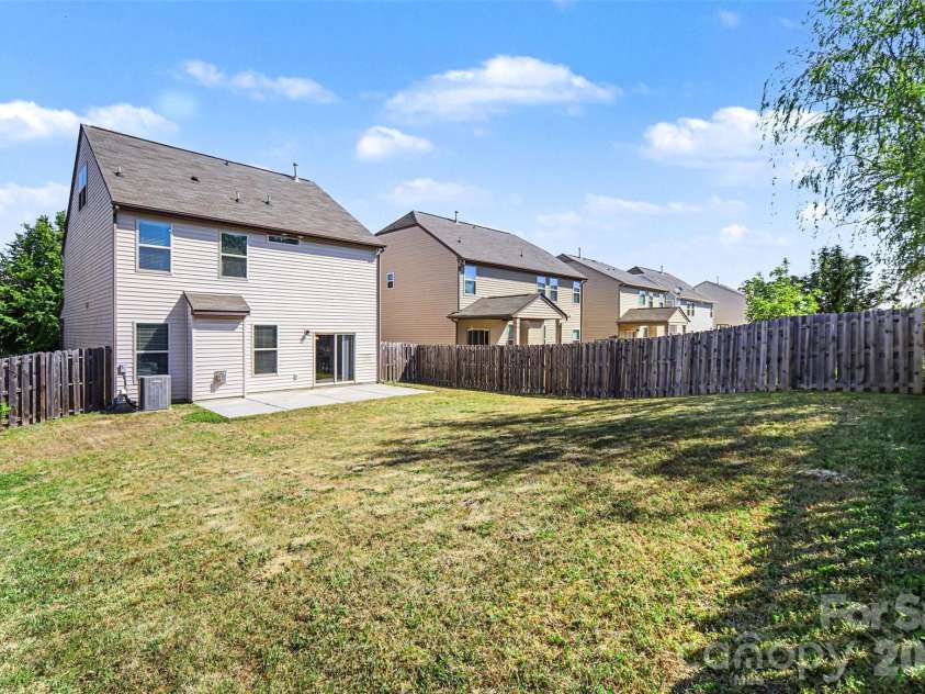 2828 San Saba Street, Charlotte, NC 28214.  MLS# CAR4373803, YatesRealty ID 24571. 