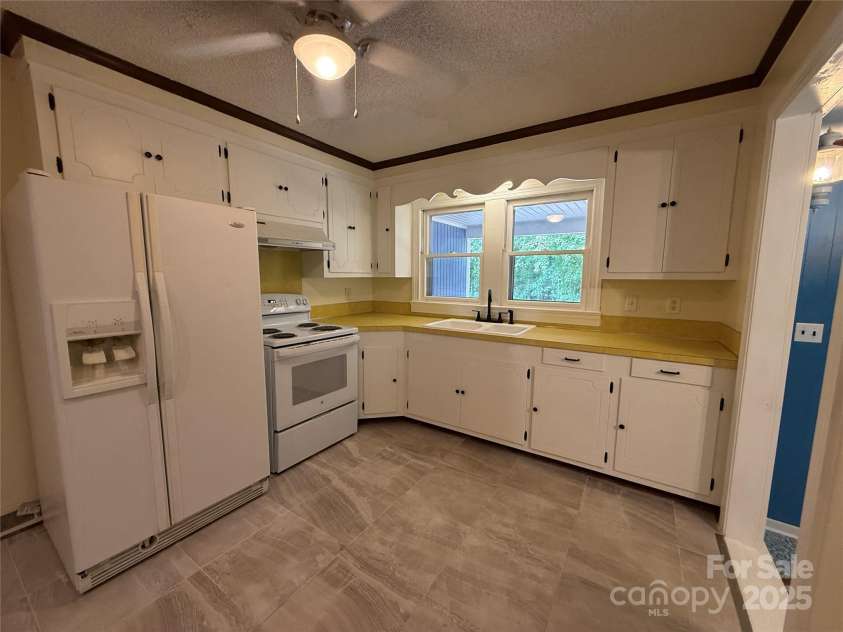 7645 Robinson Church Road, Harrisburg, NC 28075.  MLS# CAR4299540, YatesRealty ID 24571. 
