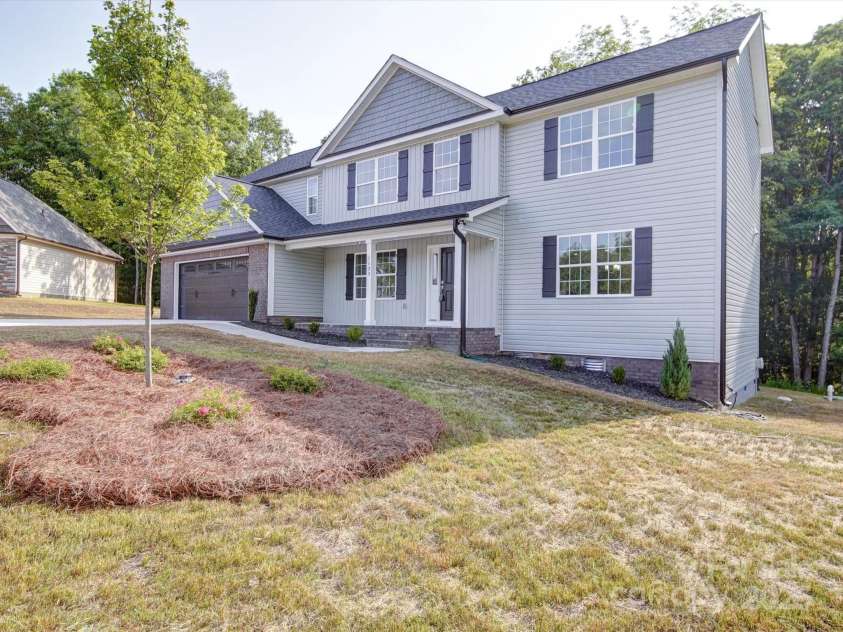 1133 Heather Oak Lane, Oakboro, NC 28129.  MLS# CAR4167649, YatesRealty ID 24572. 