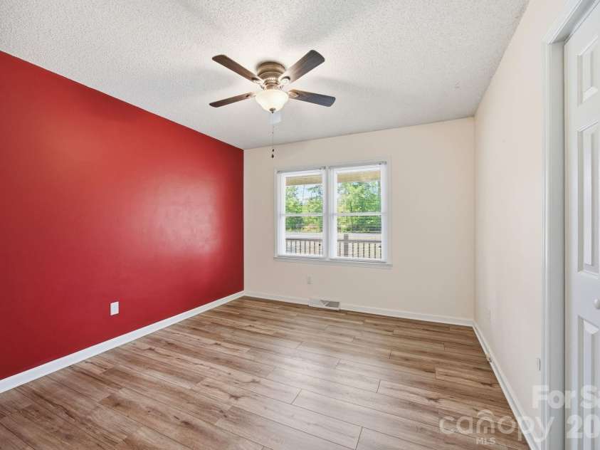 425 Catawba Drive, Salisbury, NC 28147.  MLS# CAR4379262, YatesRealty ID 24572. 