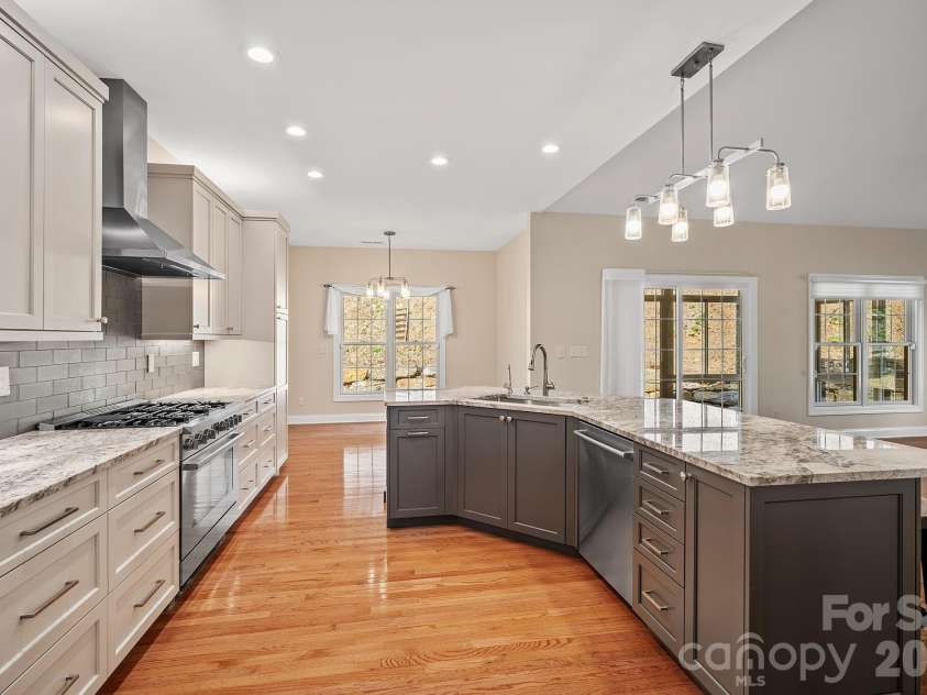 455 Blue Mist Way, Arden, NC 28704.  MLS# CAR4402174, YatesRealty ID 24573. 
