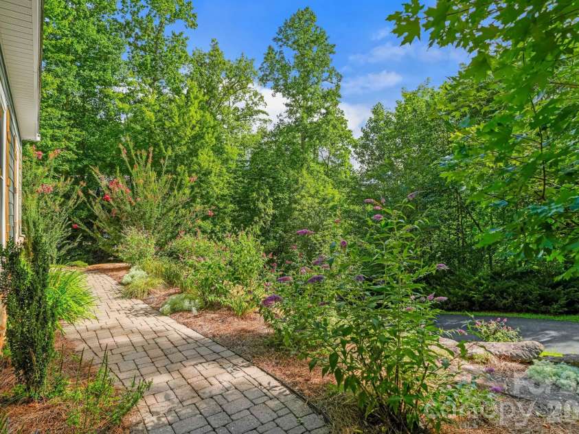 455 Blue Mist Way, Arden, NC 28704.  MLS# CAR4402174, YatesRealty ID 24573. 
