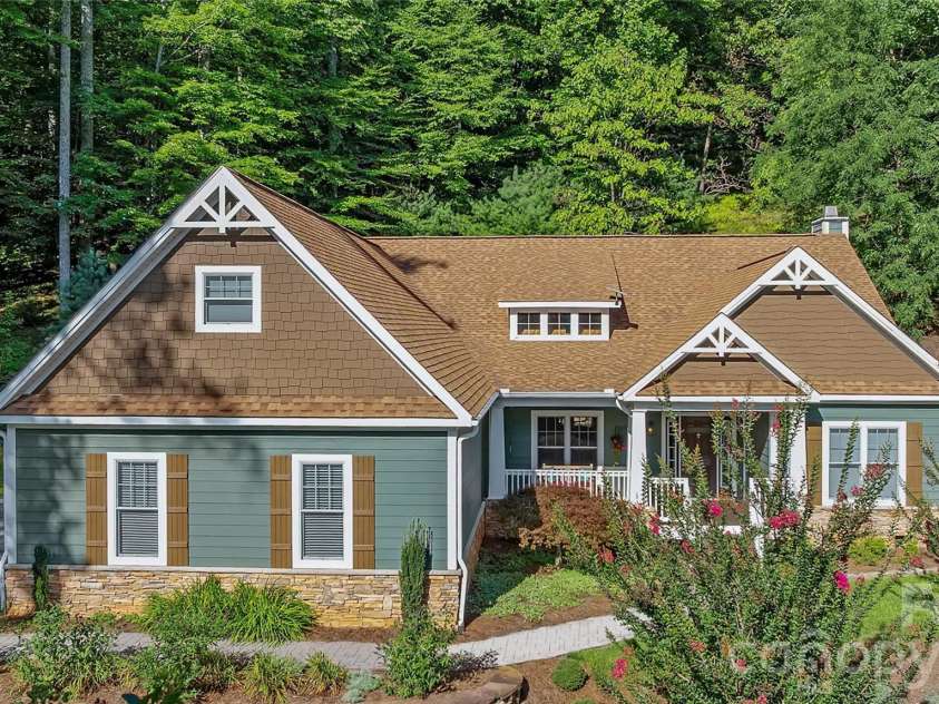 455 Blue Mist Way, Arden, NC 28704.  MLS# CAR4402174, YatesRealty ID 24573. 