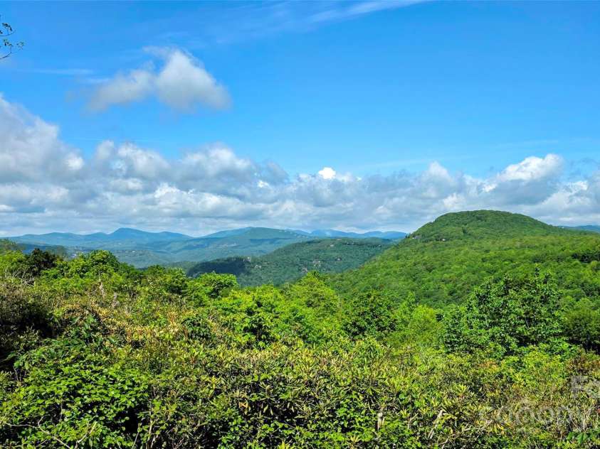 71 Raptor Way, Sapphire, NC 28774.  MLS# CAR4276999, YatesRealty ID 24573. 