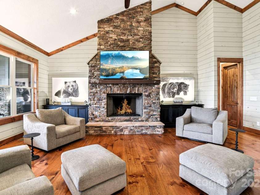 71 Raptor Way, Sapphire, NC 28774.  MLS# CAR4276999, YatesRealty ID 24573. 