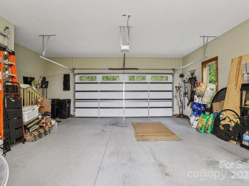 71 Raptor Way, Sapphire, NC 28774.  MLS# CAR4276999, YatesRealty ID 24573. 