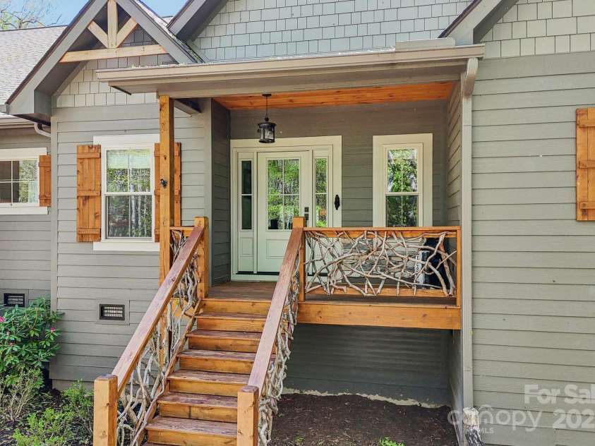 1092 Bald Rock Drive, Sapphire, NC 28774.  MLS# CAR4277235, YatesRealty ID 24574. 