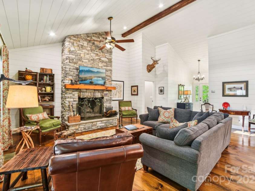 1092 Bald Rock Drive, Sapphire, NC 28774.  MLS# CAR4277235, YatesRealty ID 24574. 