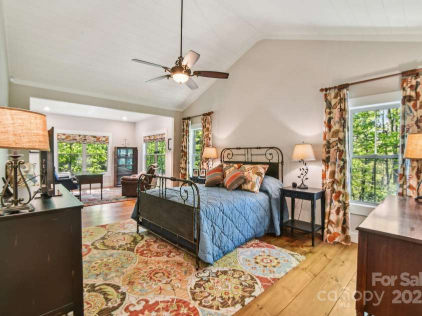 1092 Bald Rock Drive, Sapphire, NC 28774.  MLS# CAR4277235, YatesRealty ID 24574. 